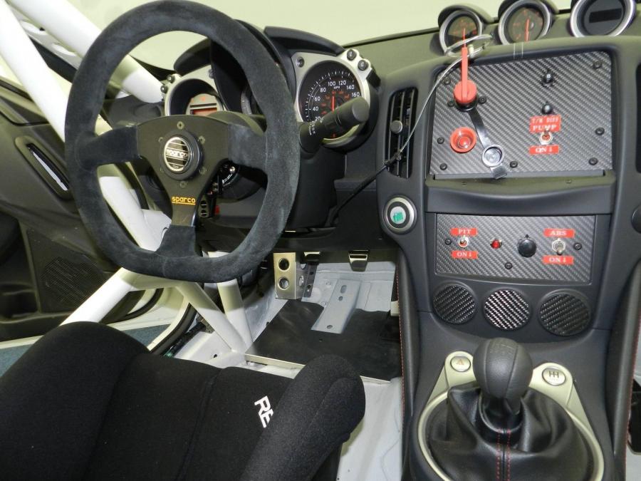  Nissan 370Z RC by Nismo 2012 года  (фото 3 из 4)